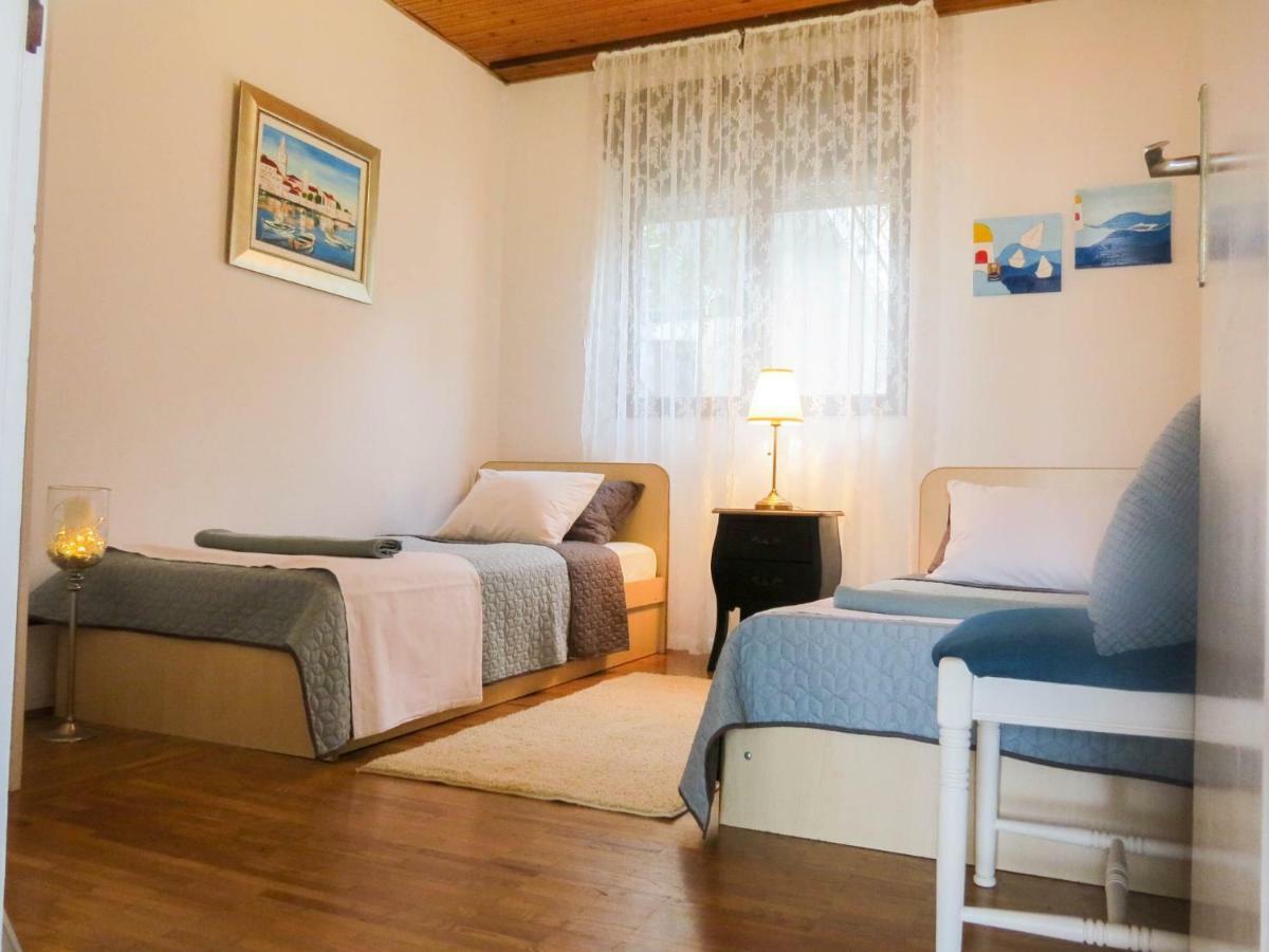 Apartments Barba Trogir Exterior foto